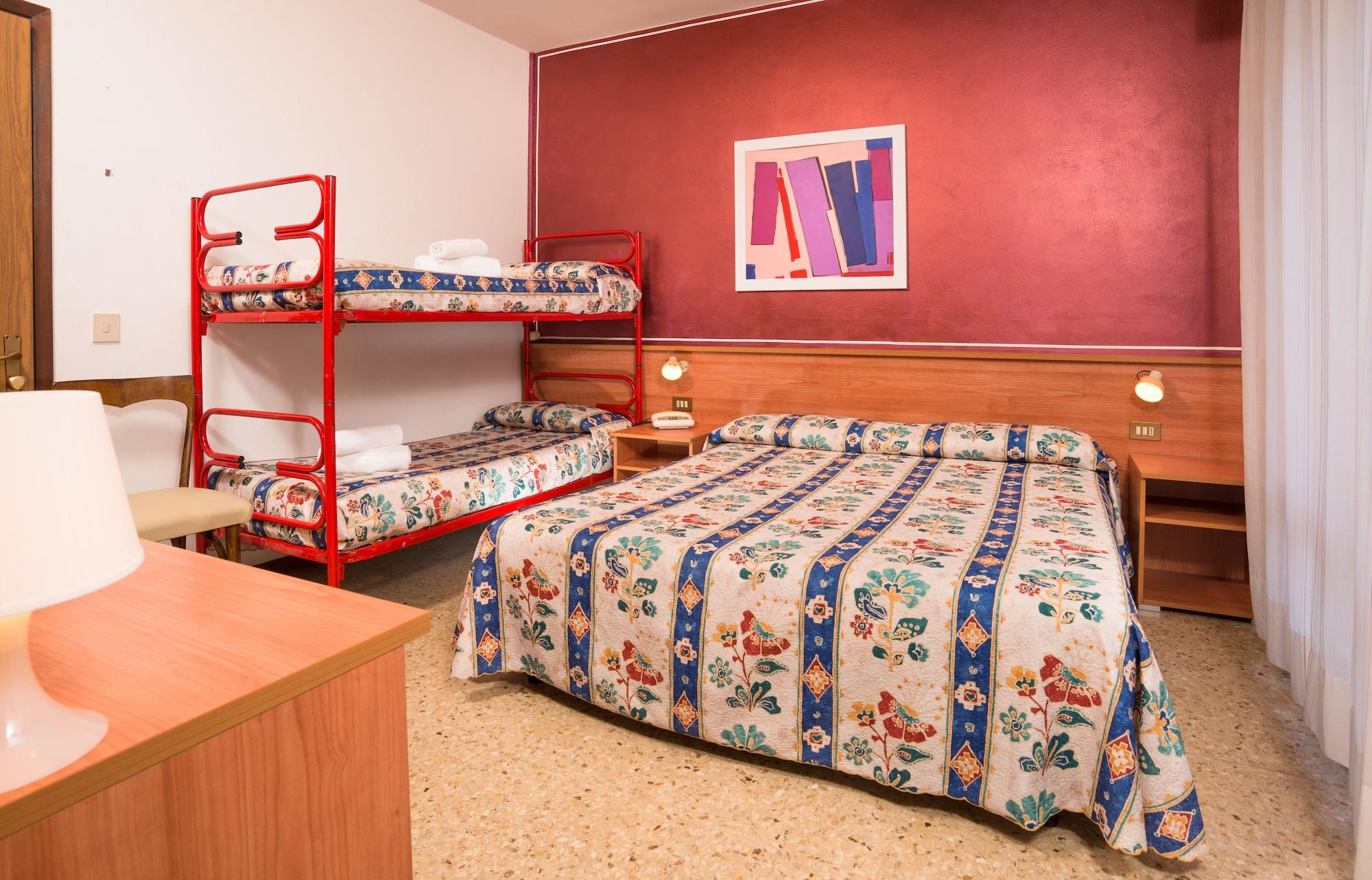 Hotel Azzorre Lido di Jesolo Eksteriør billede