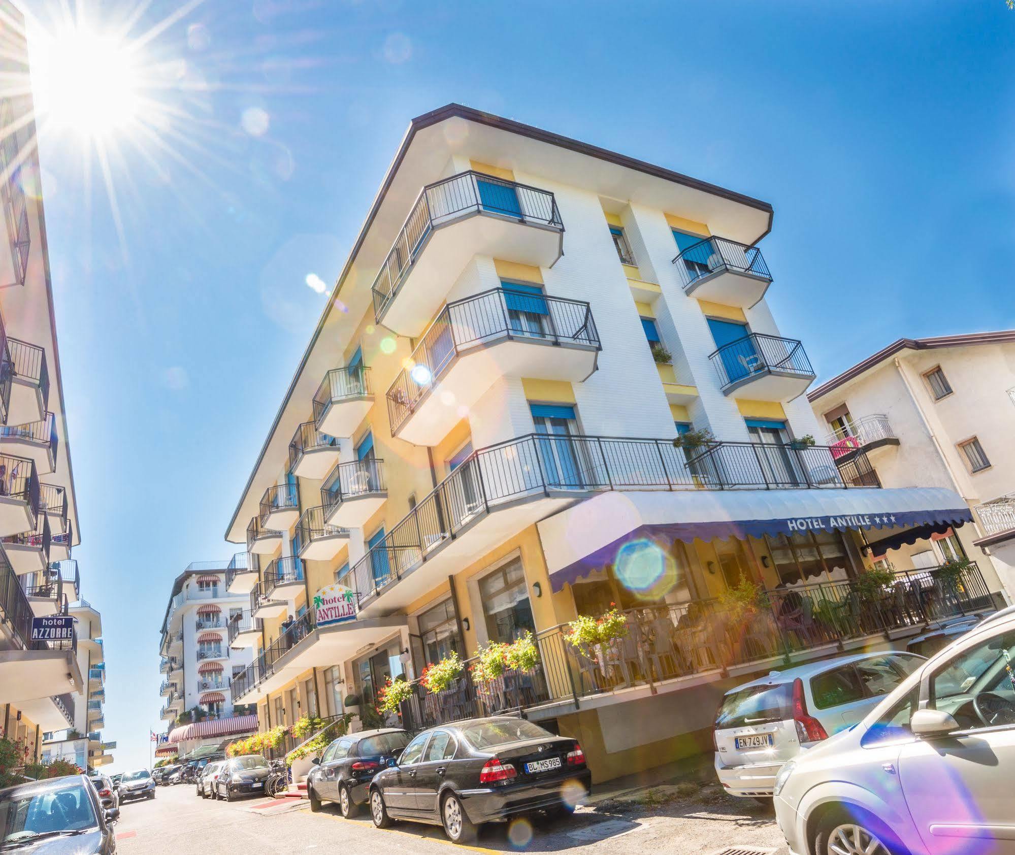 Hotel Azzorre Lido di Jesolo Eksteriør billede