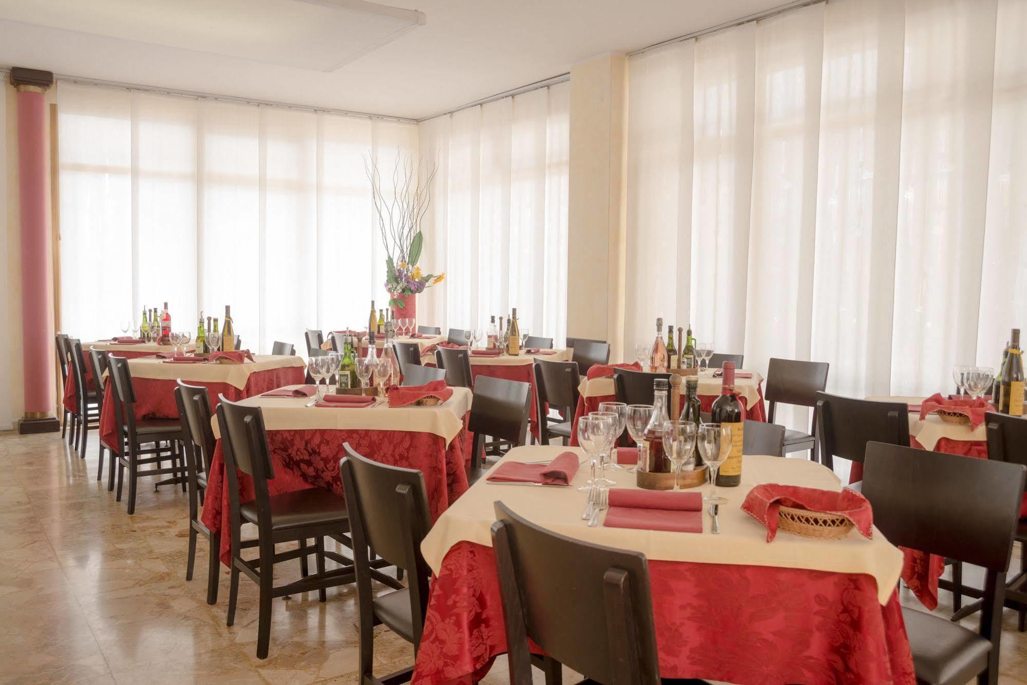 Hotel Azzorre Lido di Jesolo Eksteriør billede